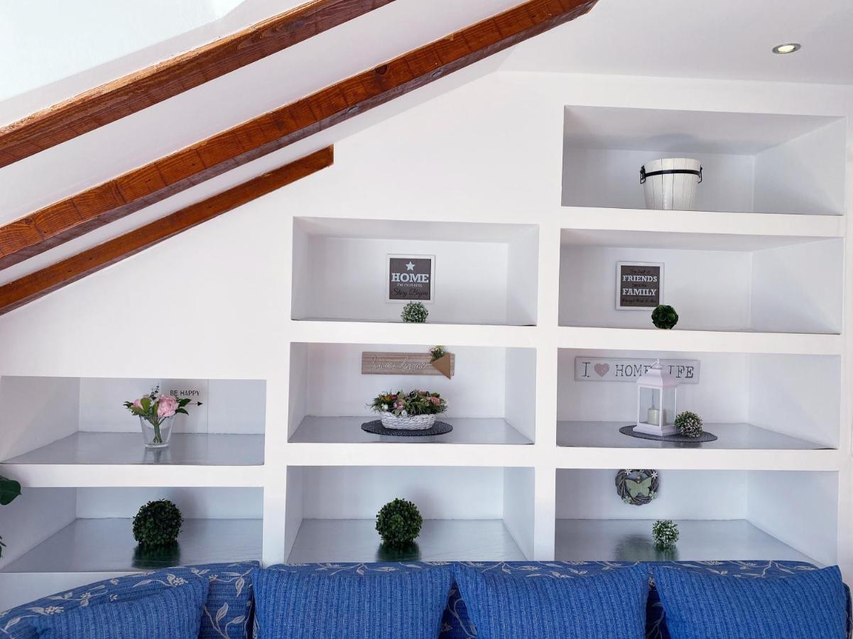 Apartments Sandra In The Historical Center Of The City Supetar Exteriör bild
