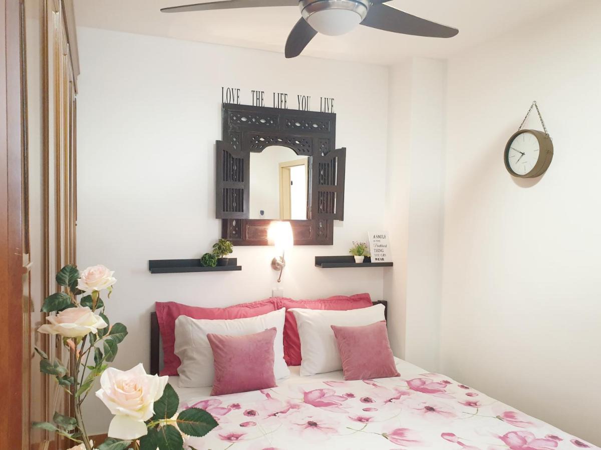 Apartments Sandra In The Historical Center Of The City Supetar Exteriör bild