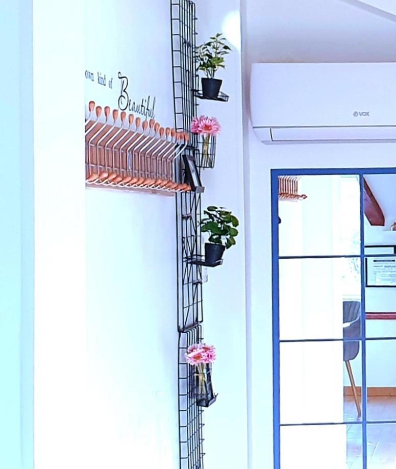 Apartments Sandra In The Historical Center Of The City Supetar Exteriör bild